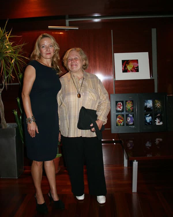 Barbara with her mother painter artist